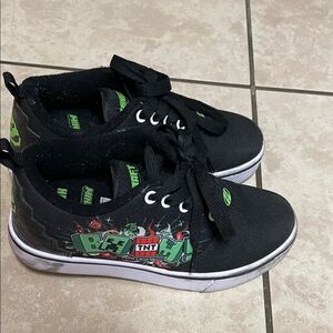 Heelys Black and Green Kids Sneakers